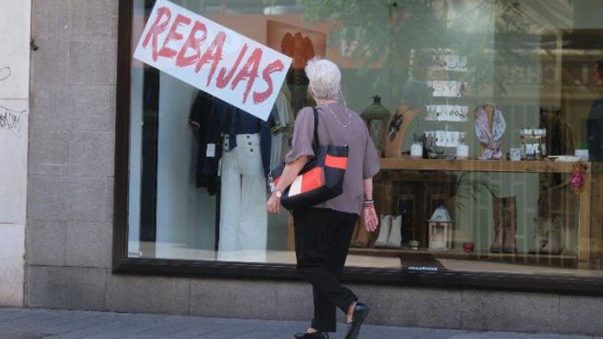 Primer día de rebajas en Santa Cruz de Tenerife