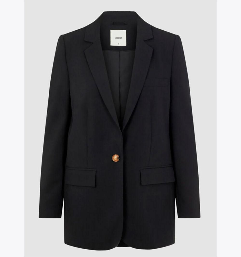 Chaqueta negra de Cortefiel