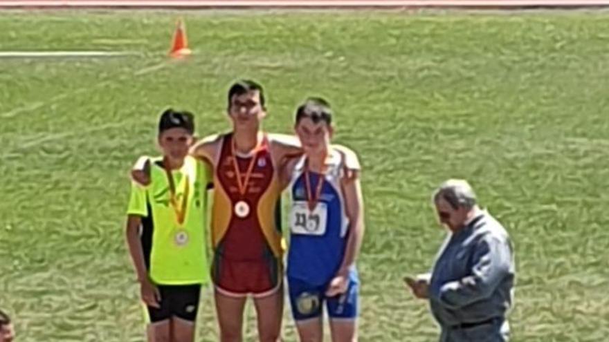 Noé Alvarez, campeón autonómico de lanzamiento de peso