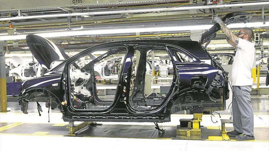 La planta de Opel España dispara su beneficio hasta los 112 millones