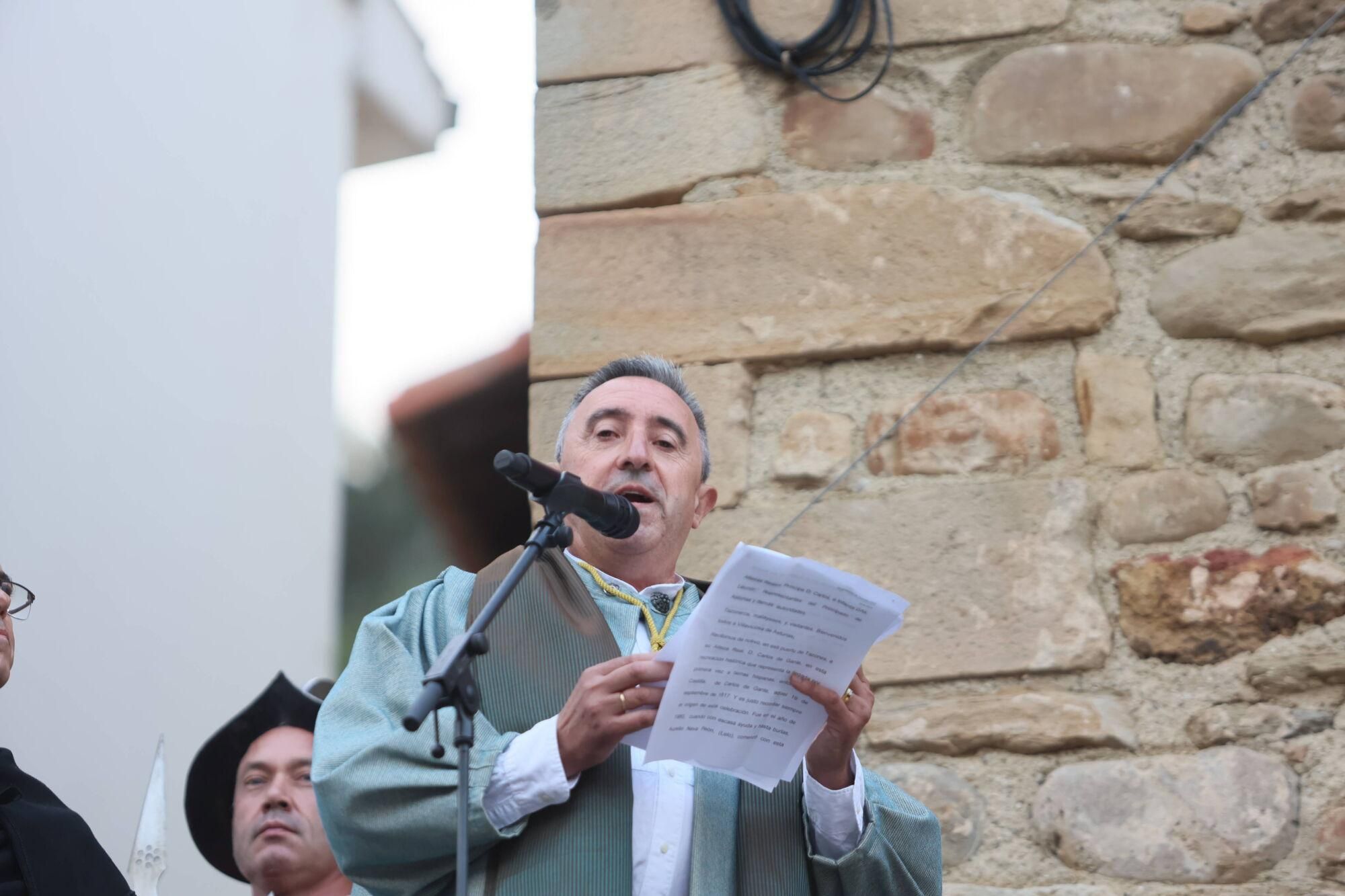 Carlos V siempre desembarca en Tazones