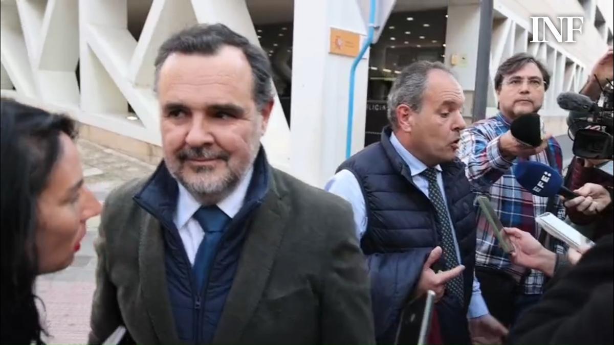 Carlos Baño sale de comisaría. El presidente de Facpyme asegura que está tranquilo y que ha colaborado