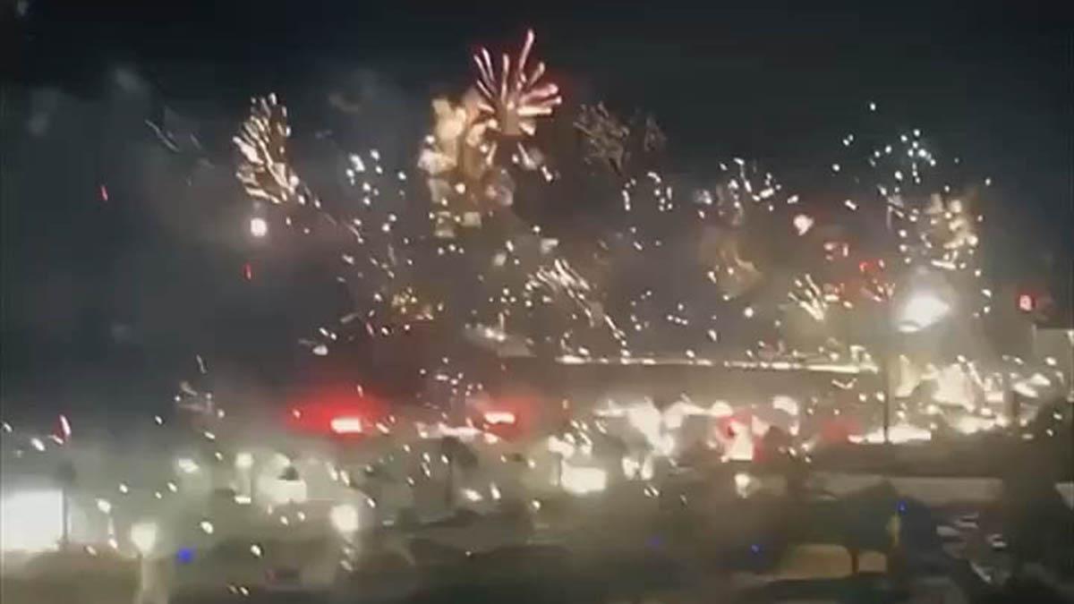 El Wydad AC convierte Casablanca en un mar de fuego y luces por su 20 aniversario