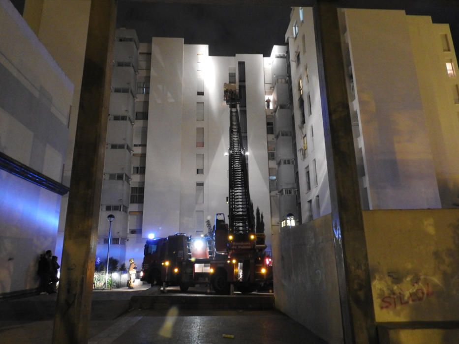 Incendio en un edificio de la calle Montevideo de Palma