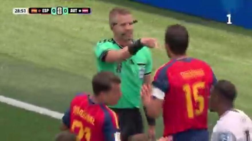 Polémica: El injusto gol anulado a Cucurella en el España - Austria