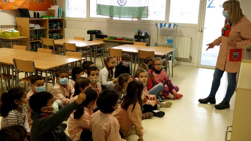 Educació i Salut acorden que els grups bombolla es puguin barrejar a les escoles