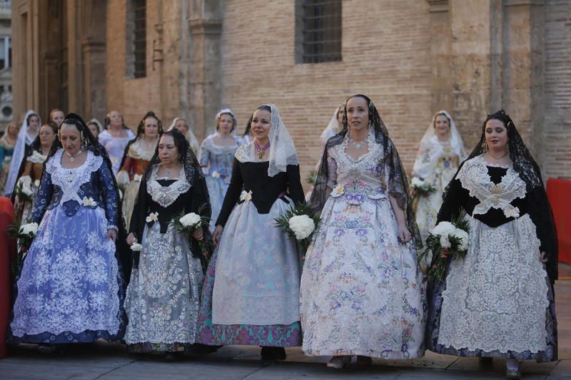 Comisiones falleras que han desfilado hasta las 18:00 horas.