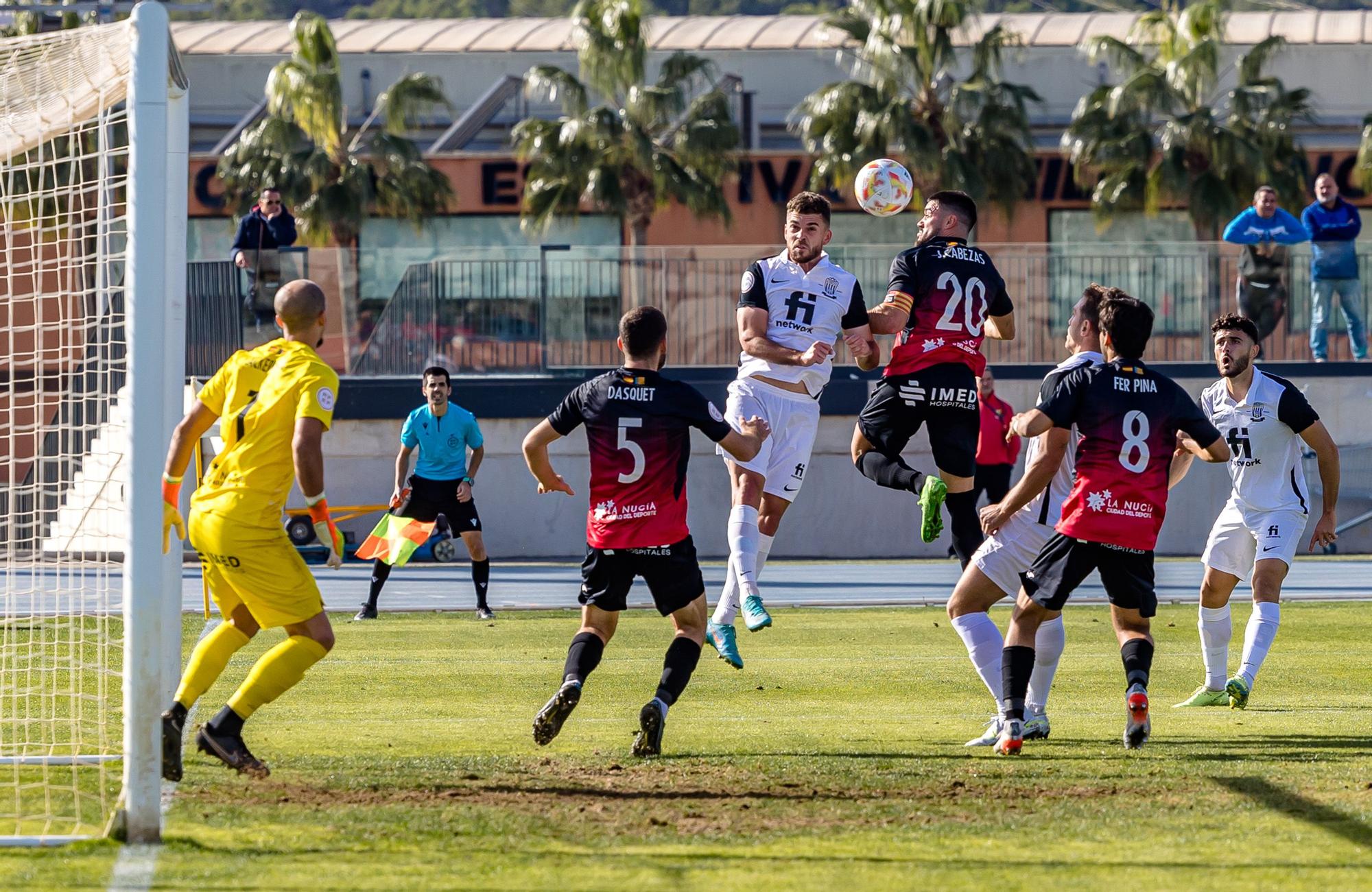 Un tempranero gol de Toner da un triunfo vital a los de César Ferrando y deja sin liderato a los de Fernando Estévez