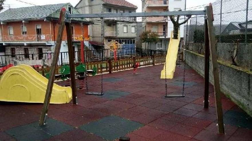 Parque infantil de A Veiga.  // FdV