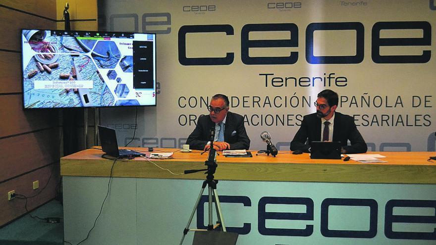 Rueda de prensa de la CEOE Tenerife.