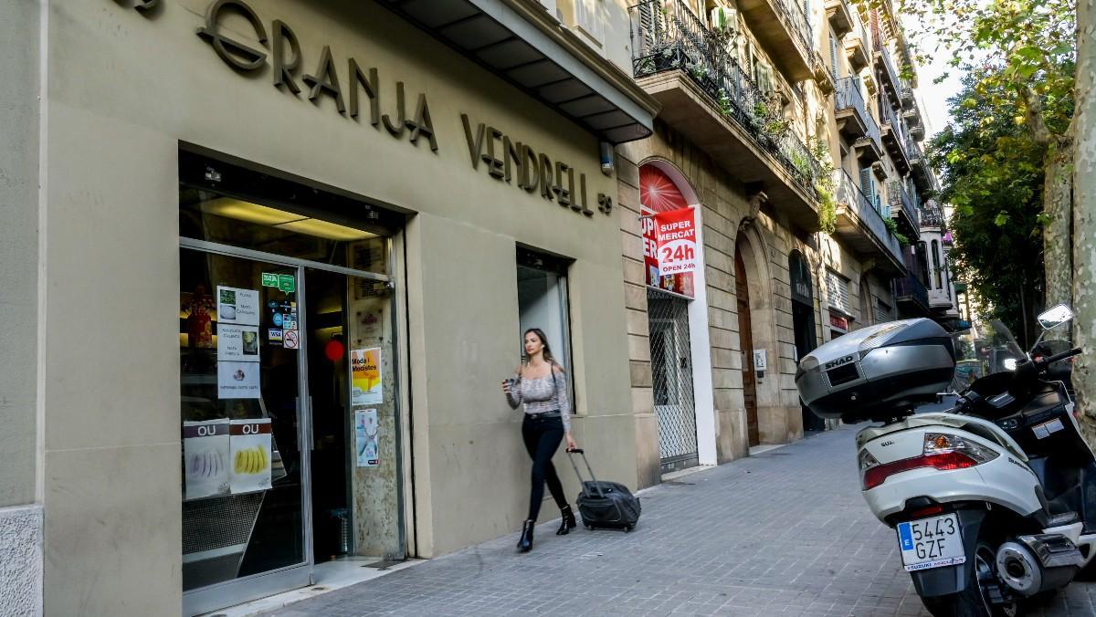 La Granja Vendrell, en la calle de Girona, 59. La Granja Vendrell, en la calle de Girona, 59.