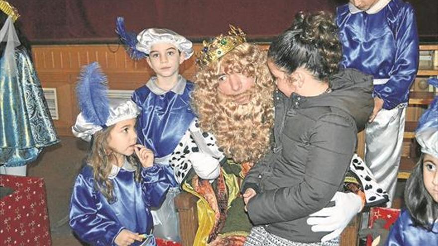 Los Reyes Magos de Almendralejo abren el programa del centenario del Carolina en 2017