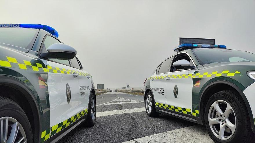 Multa de hasta 800 e inmovilización del vehículo por circular sin la nueva etiqueta identificativa con el número único asignado: la Guardia Civil extrema los controles tras la nueva norma