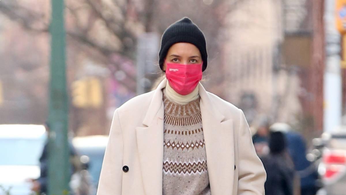 Katie Holmes, la maestra del street style en invierno