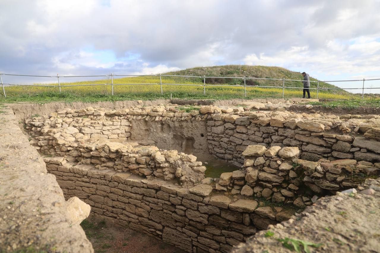 Las excavaciones de Ategua muestran un templo romano anterior al anfiteatro
