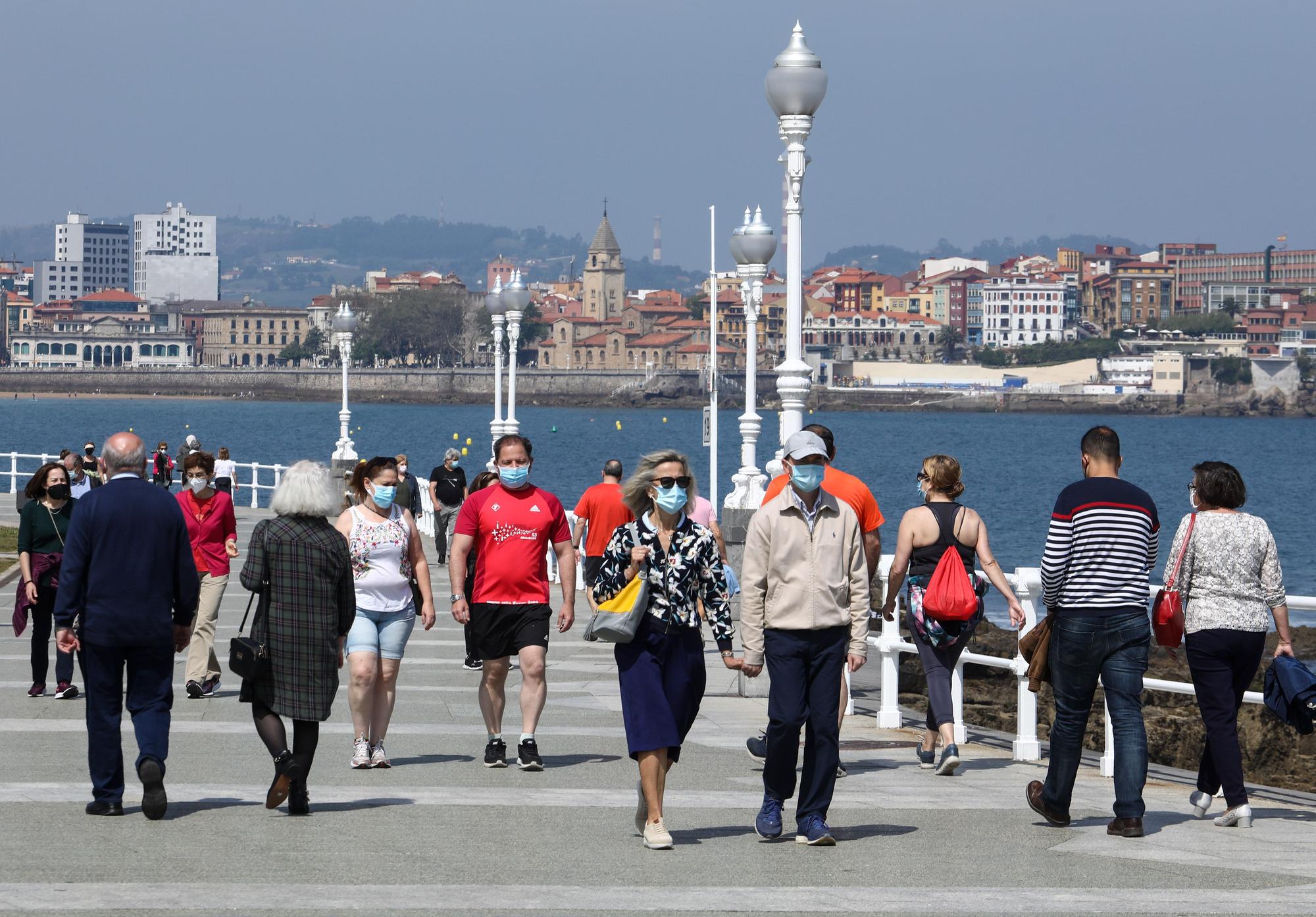 Calor en Gijón el último domingo de mayo