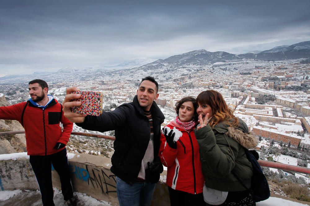 Los efectos de la nevada en Alcoy y comarca