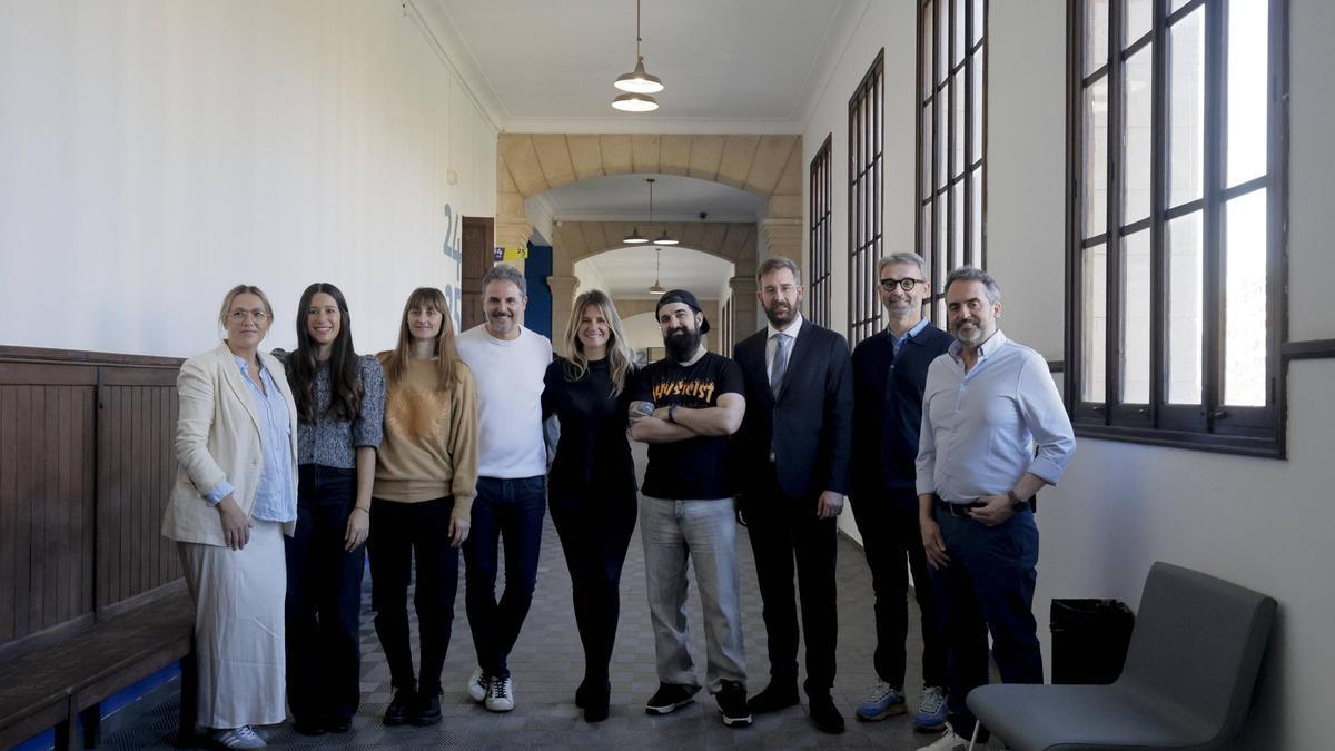 Siete profesionales de diferentes ámbitos han debatido esta mañana  sobre el uso que hacen de la inteligencia artificial