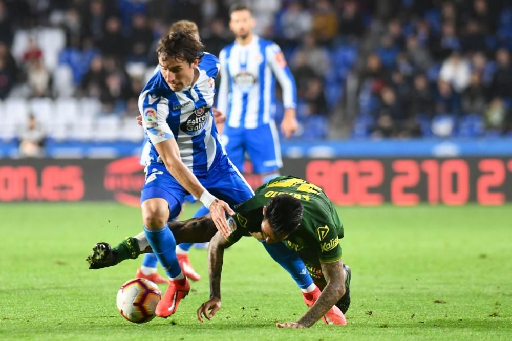 El Dépor cae ante Las Palmas en Riazor