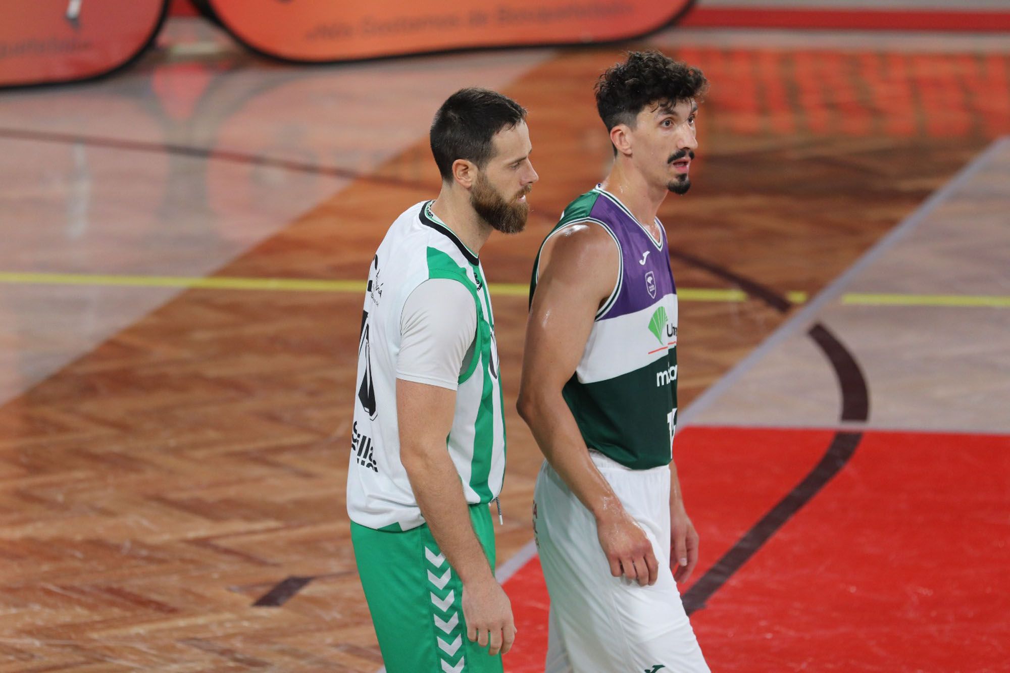 El Unicaja - Coosur Real Betis en el Torneo de Lisboa, en imágenes