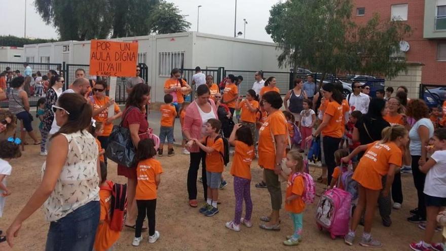 Los padres de Guadalupe exigen un colegio en condiciones