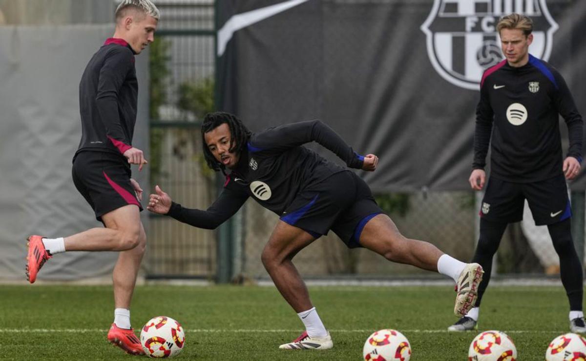 Olmo, Kounde y De Jong, en la ciudad deportiva del Barça