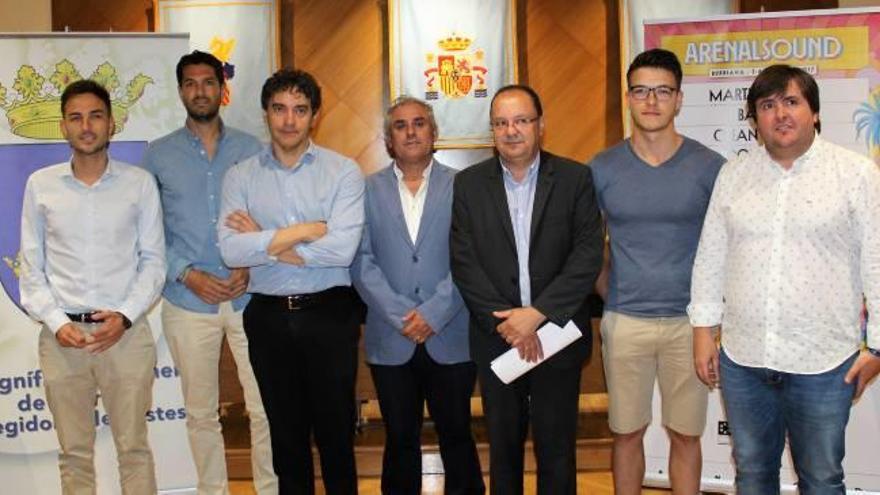 Rueda de prensa a la que acudieron Francesc Colomer, Adolf Sanmartín, David Sánchez y Vicent Aparisi.