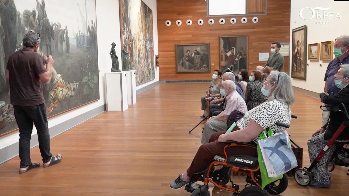 Visita de los residentes de Orpea Castellón al Museo de Bellas Artes de la ciudad