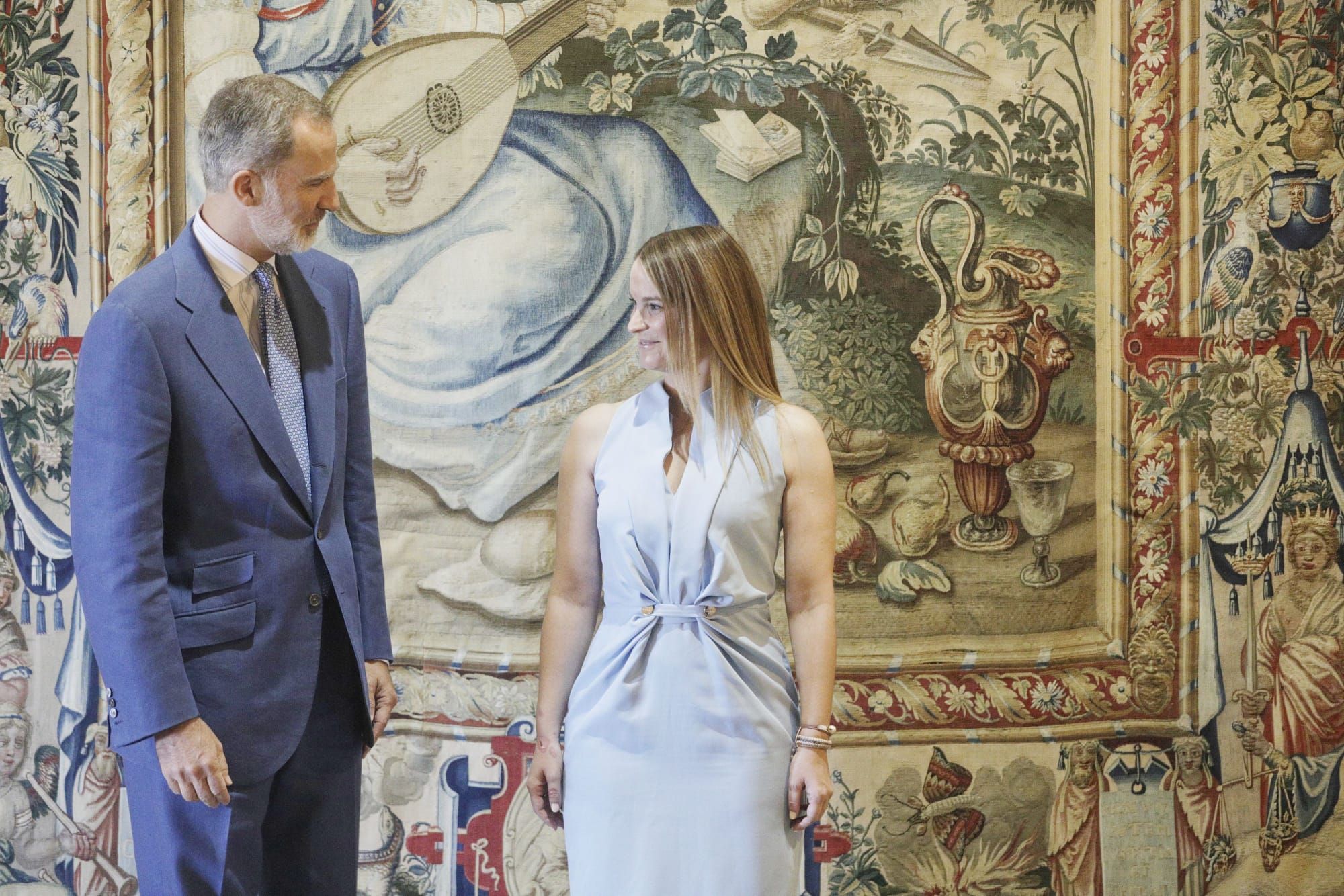 El rey Felipe VI recibe en la Almudaina a la presidenta del Govern, Marga Prohens