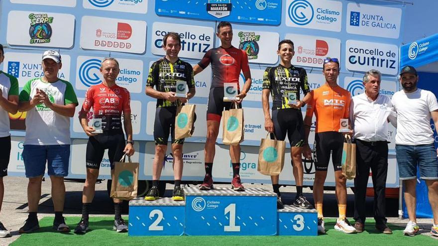 El Extol MTB Team se luce en Guitiriz