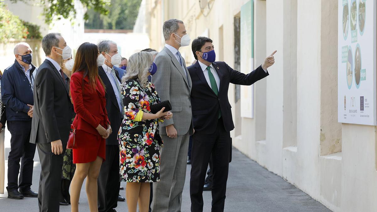 La visita del Rey Felipe VI a Las Cigarreras en Alicante