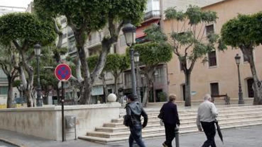 Prisión por robar a punta de navaja al camarero de un pub