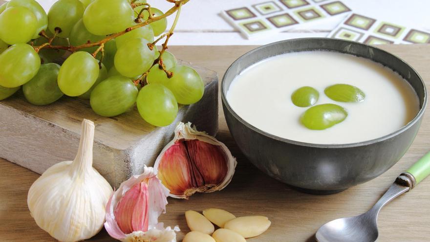 Ajo blanco con melón y uvas - La Opinión de Zamora