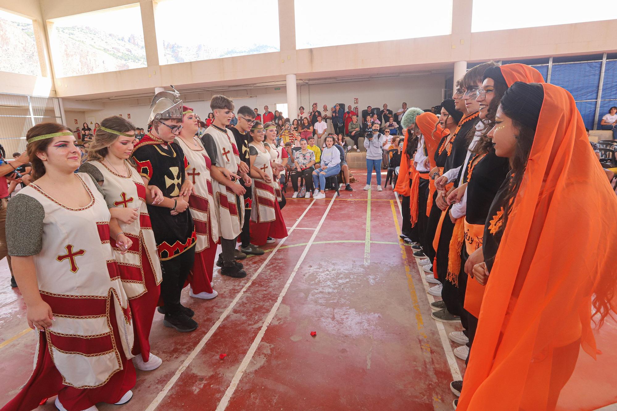 Moros y Cristianos en el Colegio San José Obrero de Orihuela