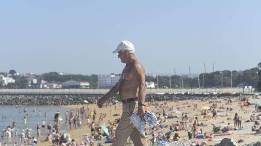 El calor alcanza hoy su punto álgido con más de 32 grados en A Coruña y 40 en Ourense