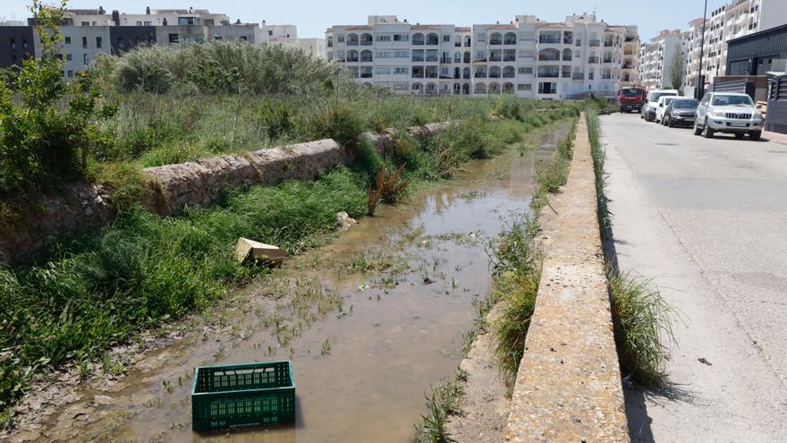 Nuevo vertido de la depuradora de Ibiza: «Es una vergüenza. Ni siquiera ha llovido»