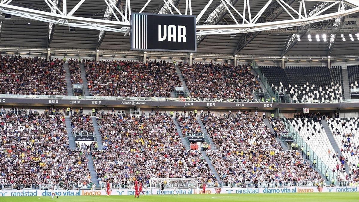 Aviso del uso del VAR en el Juventus-Cagliari de la pasada jornada.