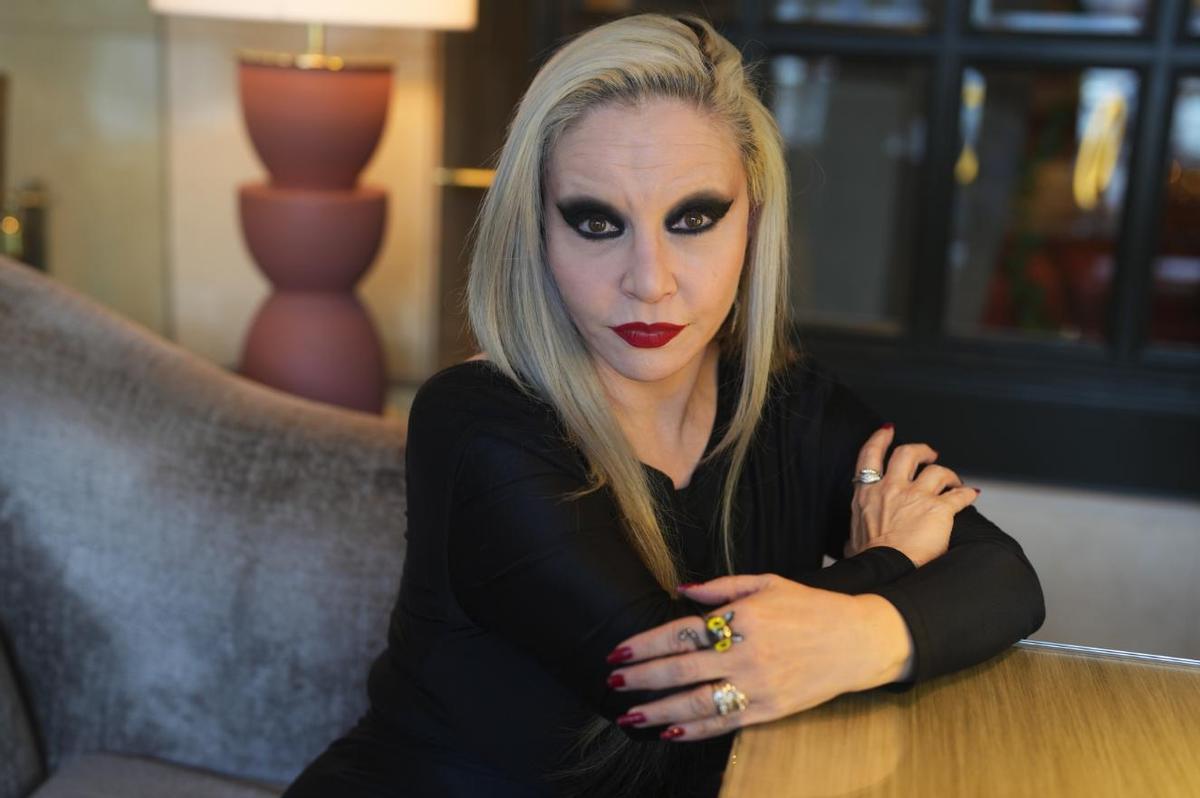 Olvido Gara, Alaska, presenta estos días la serie documental sobre su vida que estrena Movistar+.