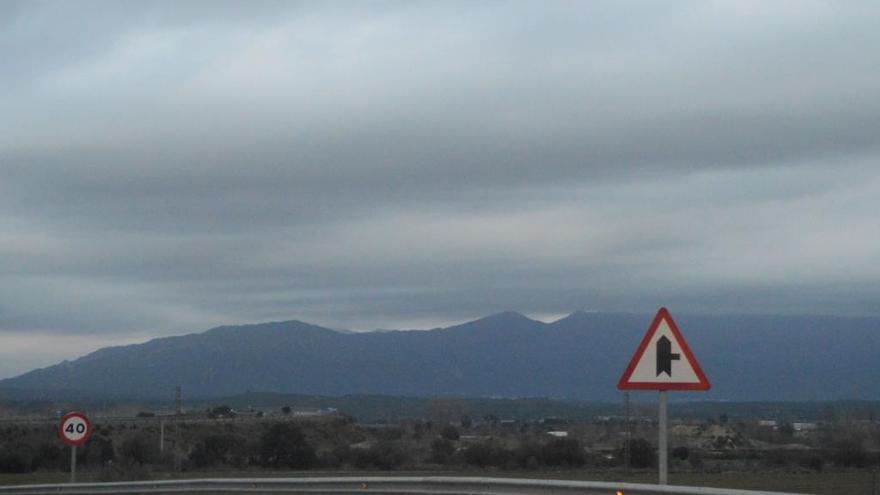 Meteocat anuncia una complicació del temps amb nevades i llevantada