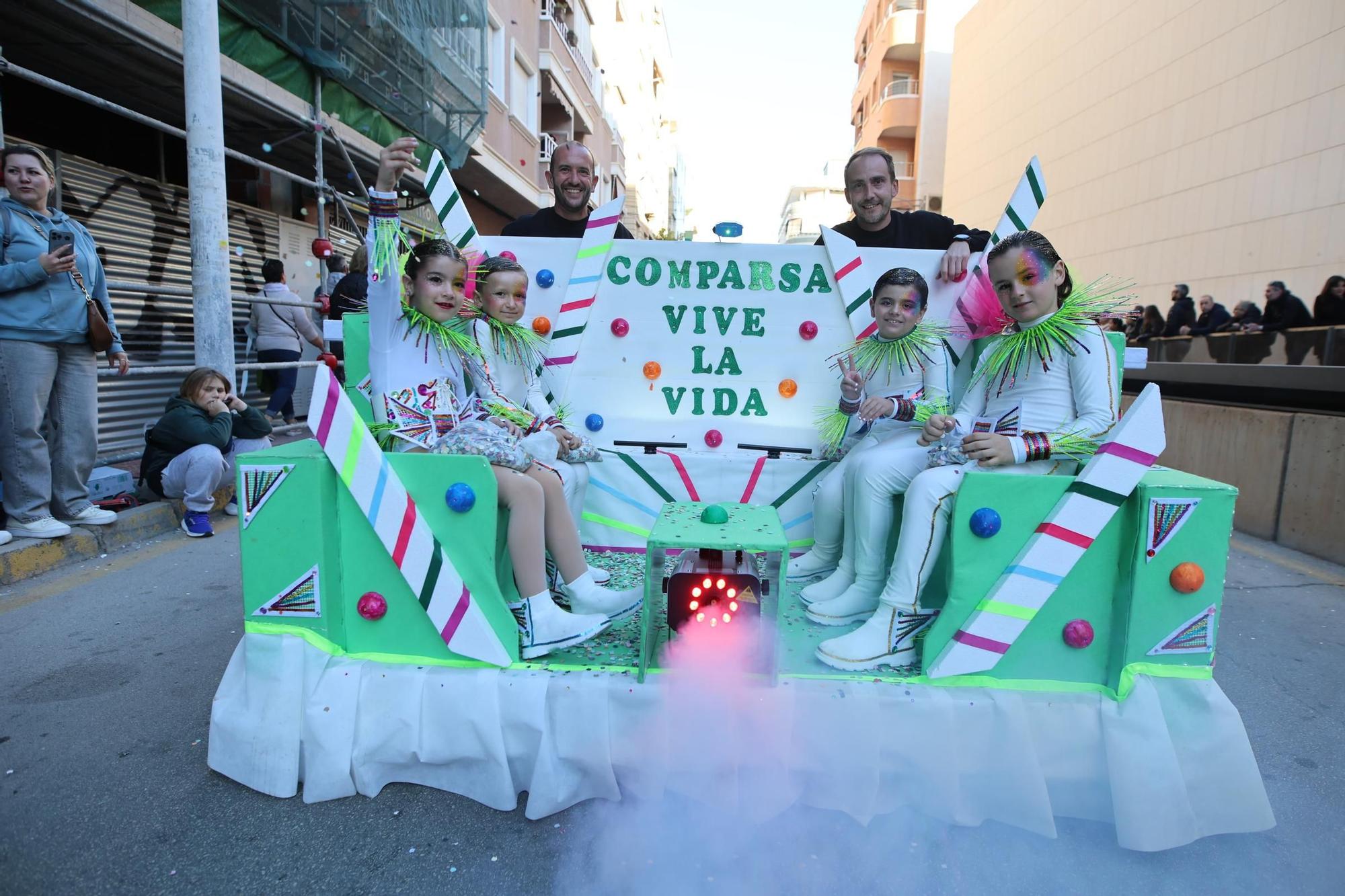 Las mejores imágenes del desfile concurso de Carnaval de Torrevieja 2024 están aquí