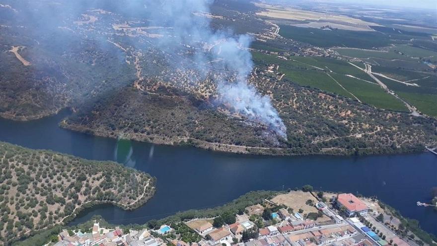 Controlado el incendio forestal de Hornachuelos