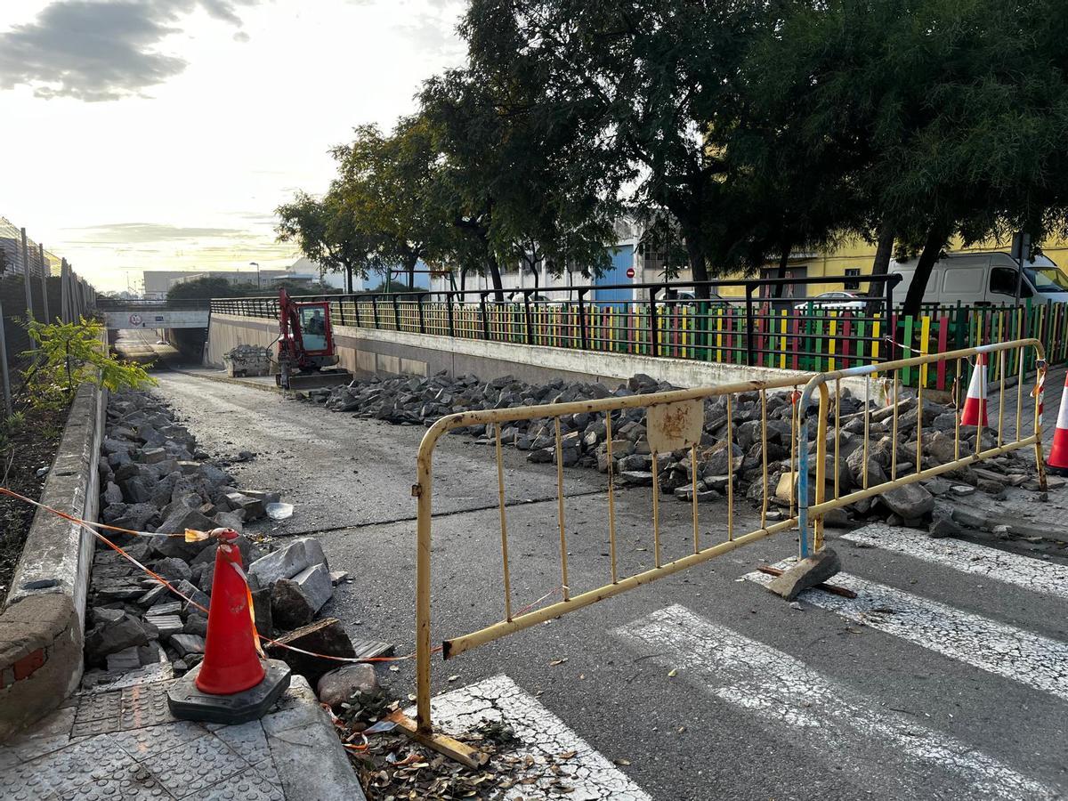 Imagen de finales del mes de enero, cuando se iniciaron las obras en el paso subterráneo.