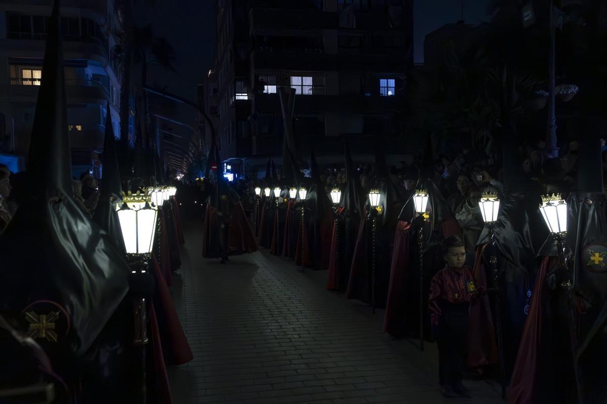 Procesión del Silencio del Jueves Santo en Torrevieja 2026, aquí en imágenes Procesión del Silencio del Jueves Santo en Torrevieja 2026, aquí en imágenes