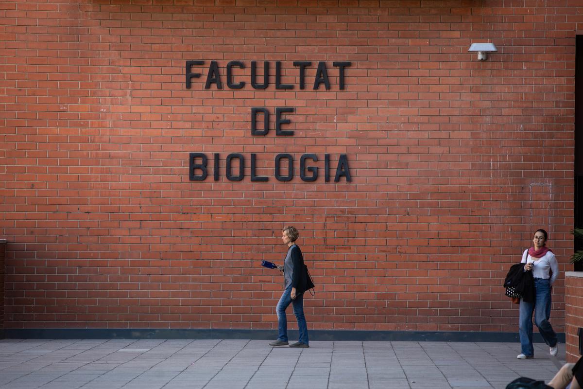 Imagen de la Facultad de Biología de la Universitat de Barcelona.