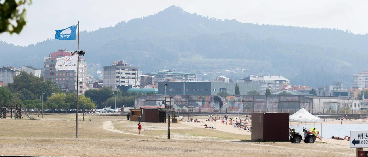 Playa de A Compostela, que el pasado verano lució la bandera azul