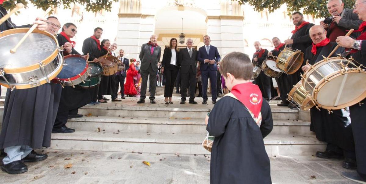 La Diputación concede el título de Alicantino de Adopción a Isidro Fernández