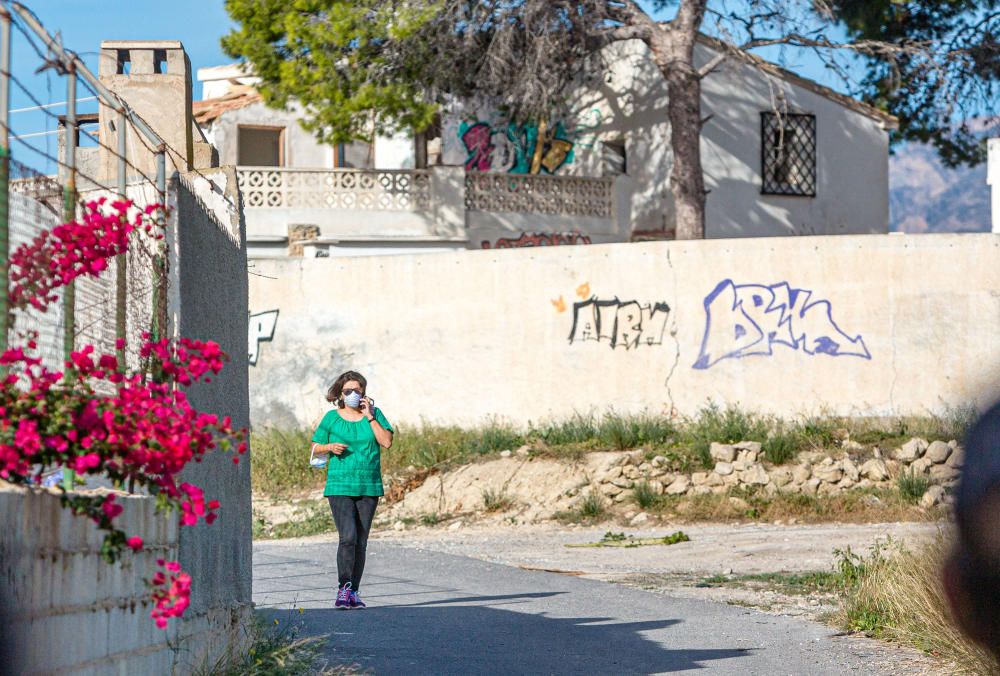 Comienzan las labores de fumigación sobre el foco de fiebre Q en La Vila