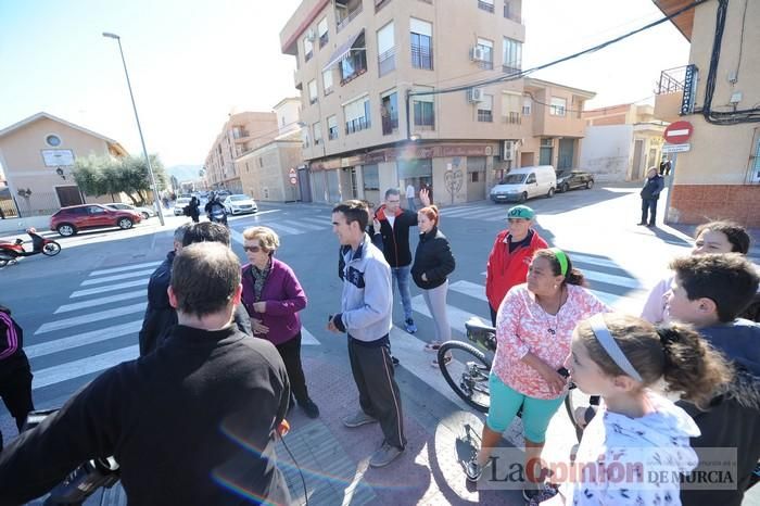 Muere de una cuchillada en el cuello un hombre en un bar de Puente Tocinos