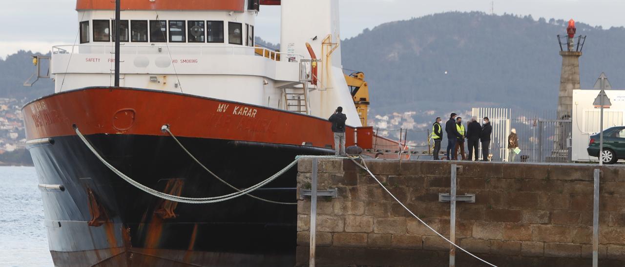 El “Karar”, amarrado en el puerto vigués.