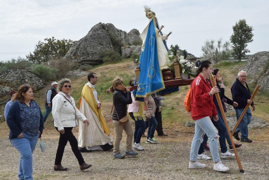 Romería del Cristo en Muelas del Pan.